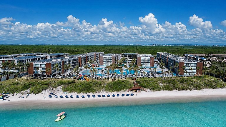 Luxo em Muro Alto | Resort Frente Mar | Piscina
