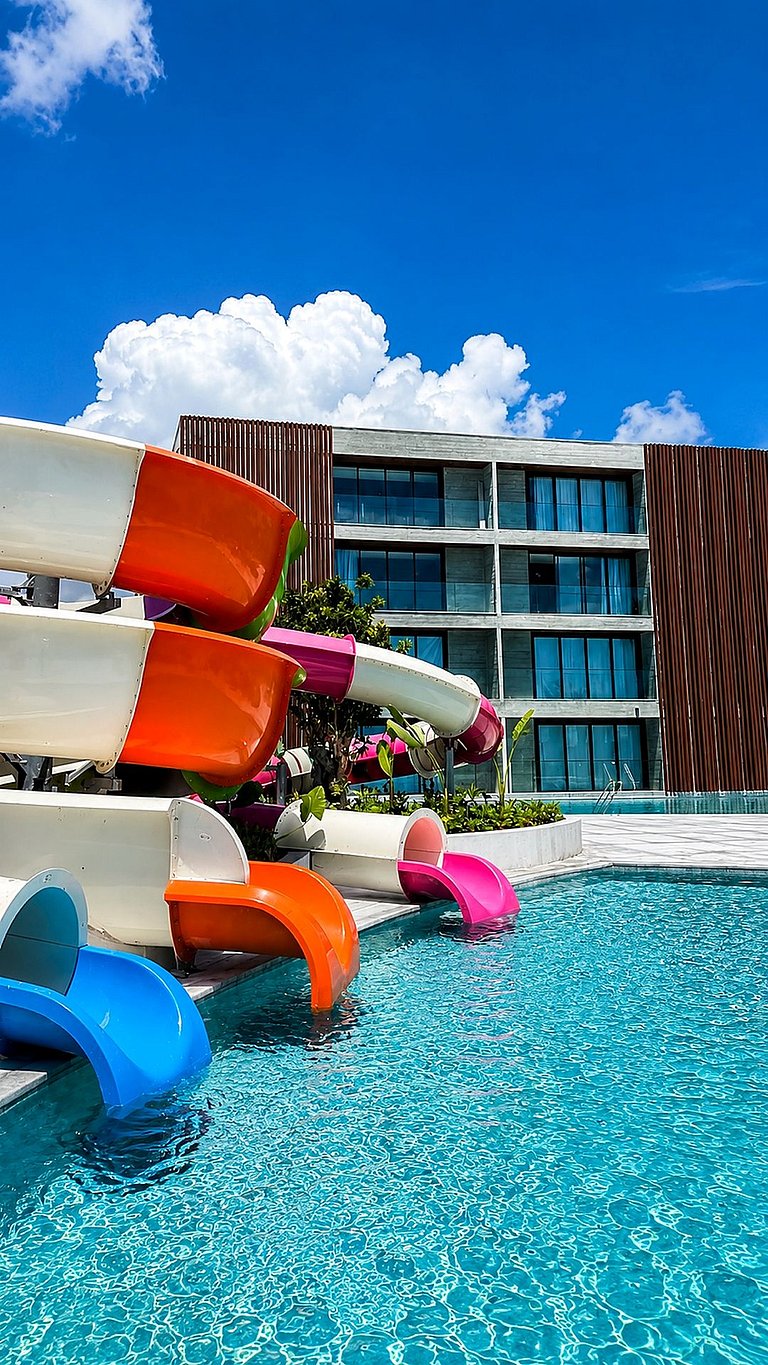 Luxo em Muro Alto | Resort Frente Mar | Piscina