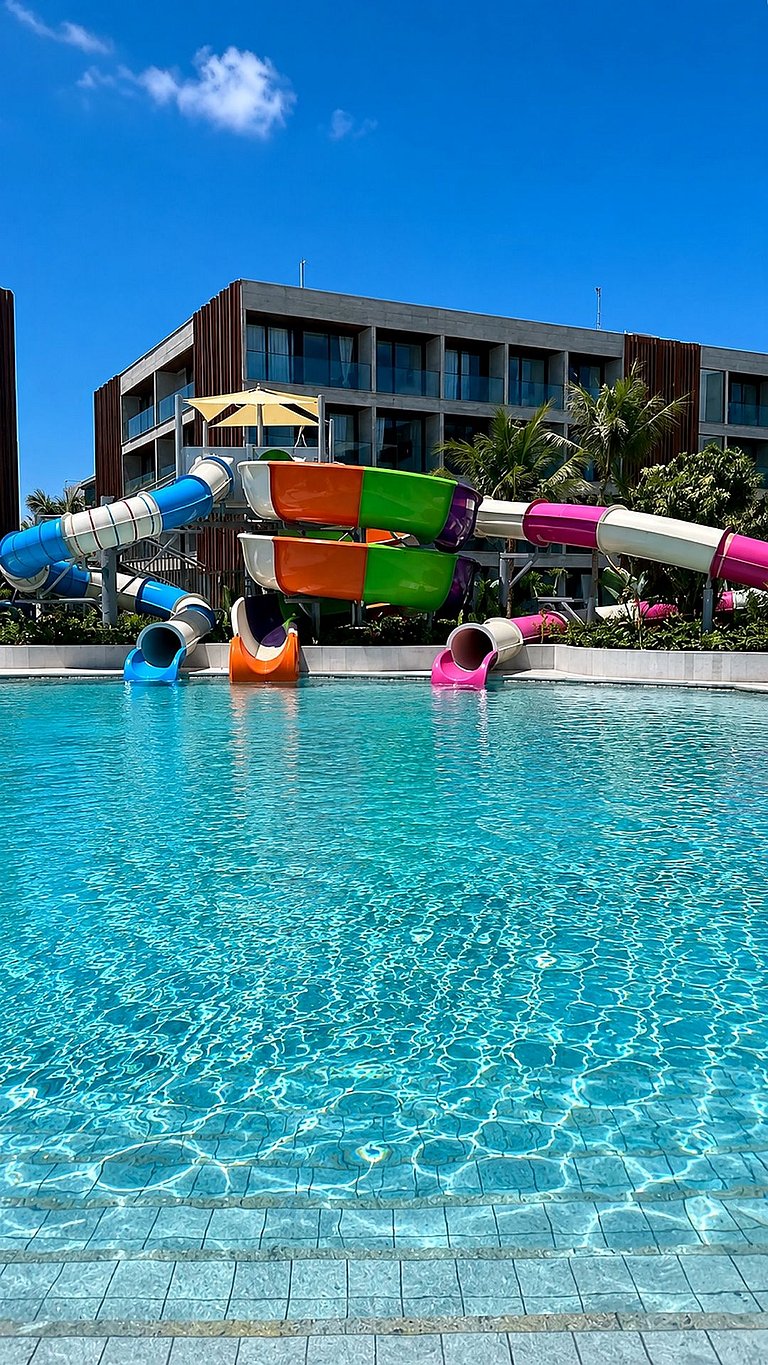 Luxo em Muro Alto | Resort Frente Mar | Piscina